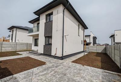 Casa 4 camere P+1+ Pod Comision 0 - 7