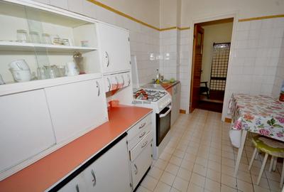 Apartament cu 3 camere semidecomandat, mobilat în Drumul Taberei - 8