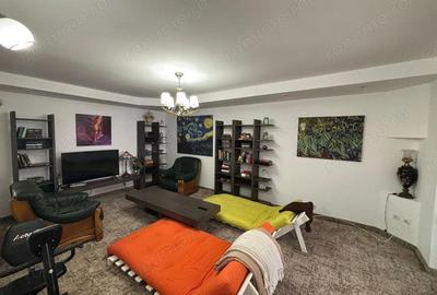 Casa cu 5 camere, in zona cenrala, spre vanzare, deosebita - 4