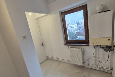 Apartament 3 camere - zona Casei de Cultura - 3