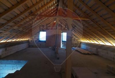 Casă individuală cu 5 camere cu Garaj în Căiuți - 18