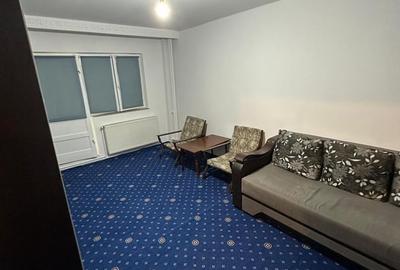 Apartament cu 3 camere decomandat, mobilat în Dristor