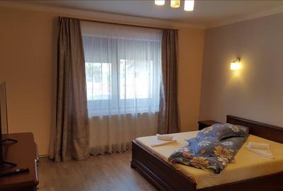 Casă cu 3 camere cu Canalizare în Periferie - 1