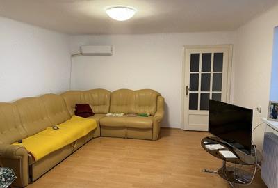 Casă cu 5 camere cu Teren 430 Mp în Socol - 6