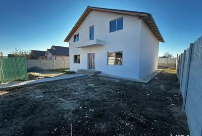 Casă cu 6 camere în Central