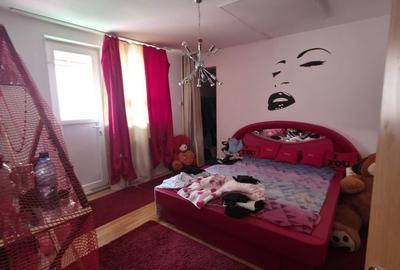 Apartament cu 4 camere decomandat în Șelimbăr - 3