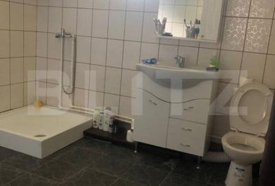 Casă cu 5 camere cu Teren 1732 Mp în Valea - 1