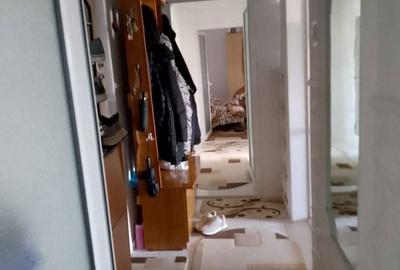 Apartament cu 3 camere decomandat în Călărași - 3