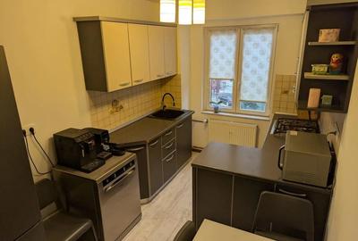 Apartament cu 3 camere decomandat în Decebal - 1