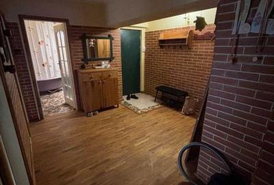 Apartament cu 3 camere în Central - 1