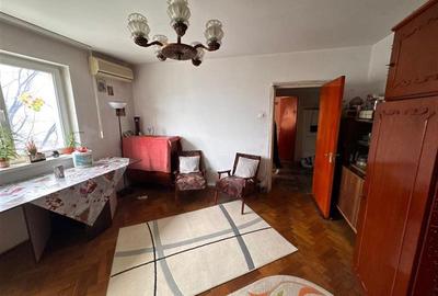 Apartament cu 3 camere semidecomandat în Titan - 4