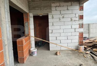 Casă cu 4 camere cu Teren 530 Mp în Central