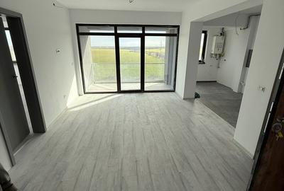 Apartament cu 2 camere în Km 4 - 9