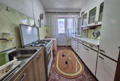 Apartament cu 3 camere decomandat, mobilat în Central - 6