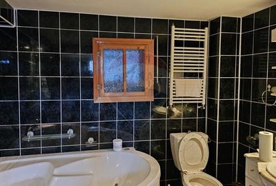 Casă cu 6 camere cu Teren 2803 Mp în Central - 15