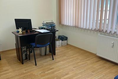 Apartament cu 2 camere decomandat în Sala Palatului - 3