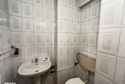 Apartament cu 3 camere decomandat în Central - 1