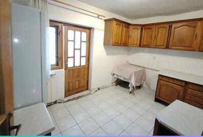 Ap. 4 cam D, Et. 1,langa Hala Centrala - 2