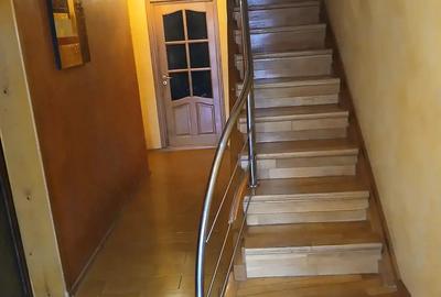 Primesc in gazda,o persoana,la vila cu confort ,de 5 stele - 5