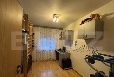 Apartament cu 4 camere decomandat, mobilat în 9 Mai - 7
