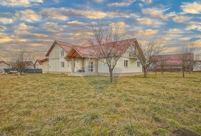 Casă cu 7 camere cu Teren 1400 Mp în Stupini - 40