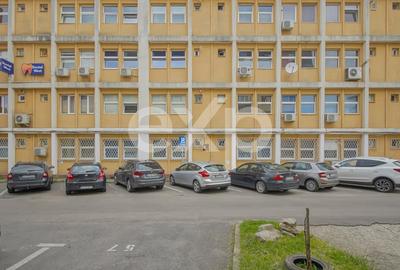 Apartament cu 5 camere decomandat în Astra - 2