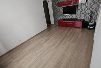 Apartament cu 3 camere decomandat, mobilat în Crângași - 11