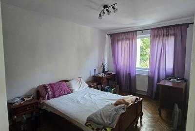 Apartament cu 3 camere decomandat în P-ța Doina - 9