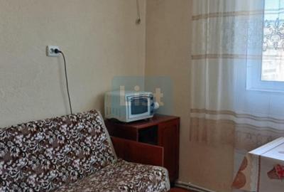 Apartament cu 3 camere decomandat în Micro 20 - 10