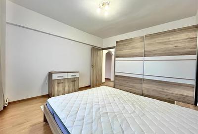 Apartament Renovat cu 2 Camere si Parcare zona Centrala - 4