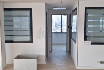 Birou, de 240 mp, în Central - 2
