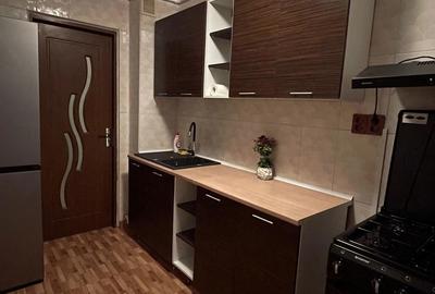 Inchiriez apartament m6 ,3 camere - 5