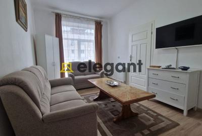 Apartament cu 3 camere semidecomandat, mobilat în Ultracentral
