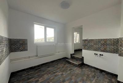 Lugoj, Pensiune 16 Cam., 850 Mp, Renovata Str. Principala - 12
