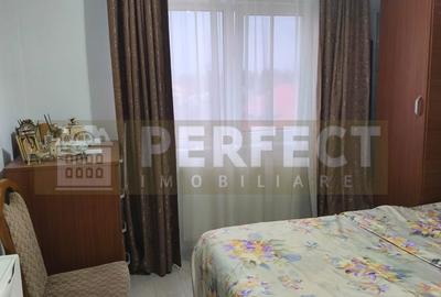 Apartament cu 3 camere decomandat în 9 Mai - 10