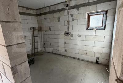 Casă cu 2 camere cu Teren 1600 Mp în Teaca - 4