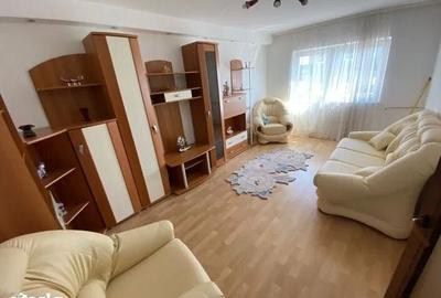 Apartament cu 3 camere decomandat în Central - 1