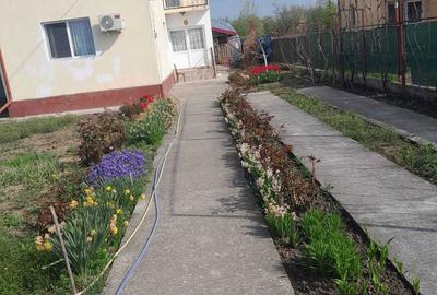 Casă cu 4 camere în Bujoreanca