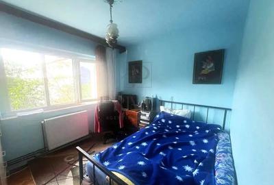 COMPLEXUL STUDENTESC - ETAJ 3 - BLOC IZOLAT - 3 cam - 2 bai - centrala proprie - 7