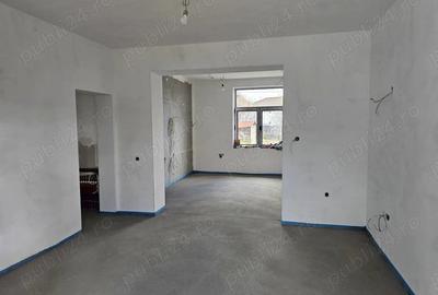 Casă cu Teren 400 Mp în Central - 7