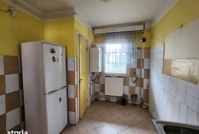 Apartament cu 3 camere decomandat în Republicii - 4