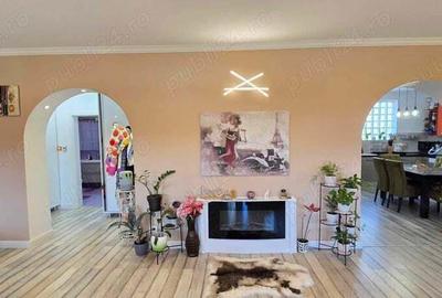 Casă cu 4 camere cu Teren 442 Mp în Central - 11