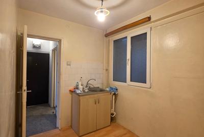 Vanzare apartament 2 camere Eroii Revolutiei, metrou, sos. Viilor, cf. I, et. 3 - 12