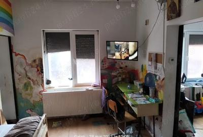 Vand casa in centrul ora?ului Gala?i curte comuna - 8