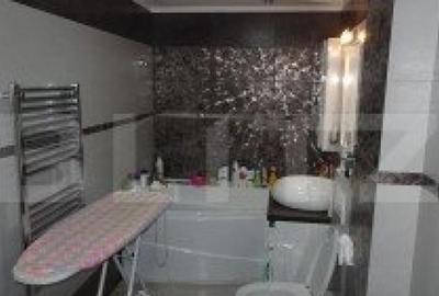 Apartament de vanzare, cu 4 camere, 92 mp, zona ultracentra - 2