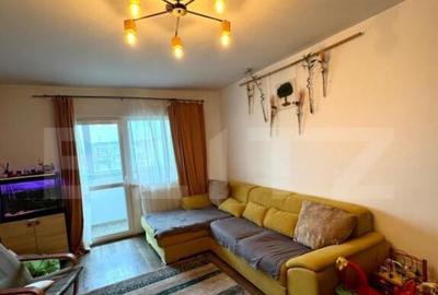 Apartament de vanzare, cu 4 camere, 81 mp, zona Tractorul - 6