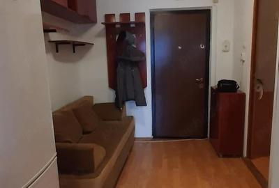 Garsonieră decomandată în Central - 1
