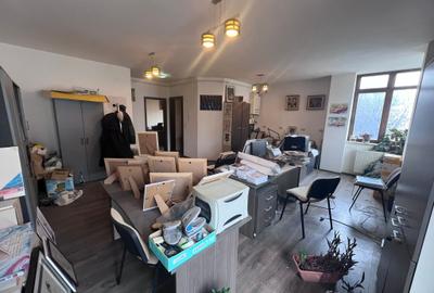 Apartament cu 2 camere semidecomandat în 22 Decembrie - 6