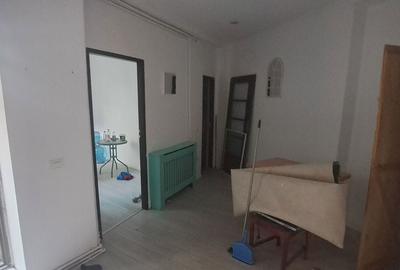Casă cu 3 camere în Ștefan cel Mare - 1