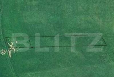 Teren de 5100 mp, în Central